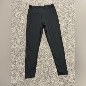 Victoria's Secret On Point Flow Leggings with Subtle Logo